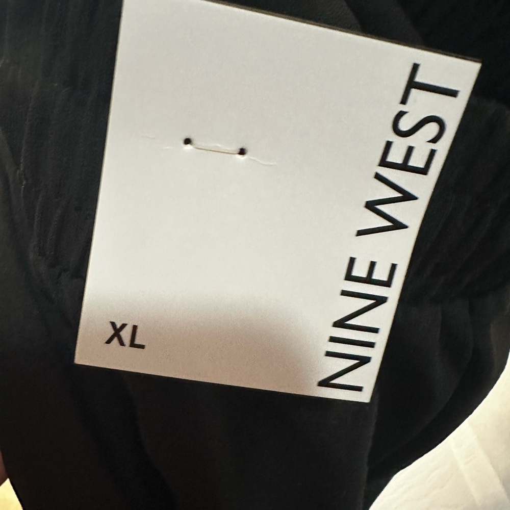NWT NINE WEST WIDE LEG CROP PANTS. - Picture 3 of 5